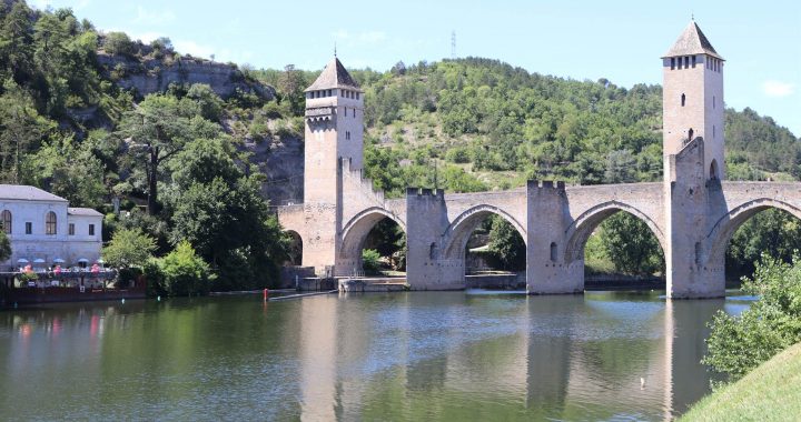 Cahors : Les sites touristiques et activités pour un voyage réussi